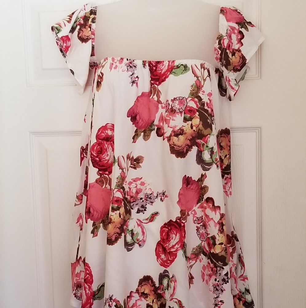 BEBE HOBO SUMMER TOP WOMEN'S.